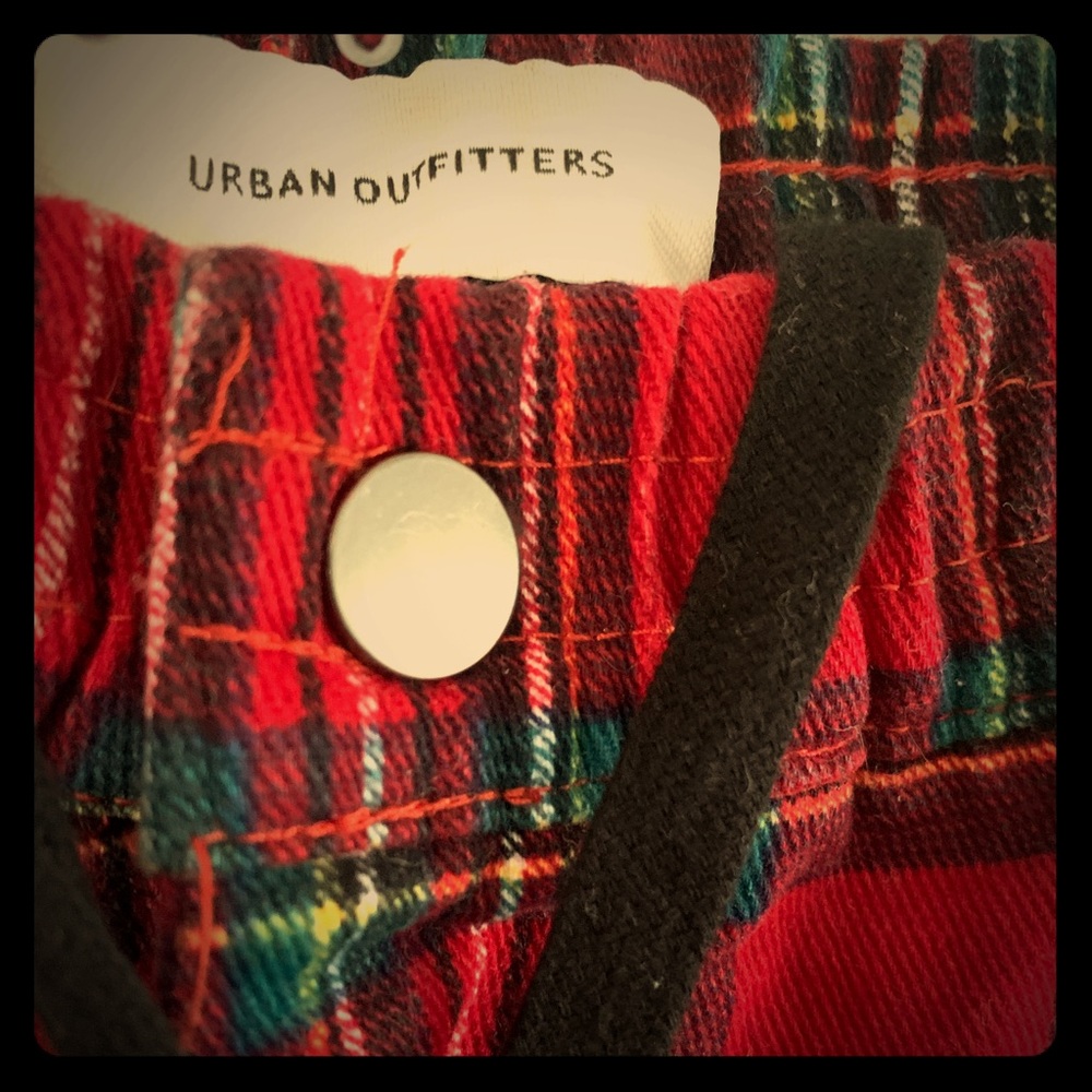 Women Urban Outfitters checkered Pants! - Picture 3 of 4